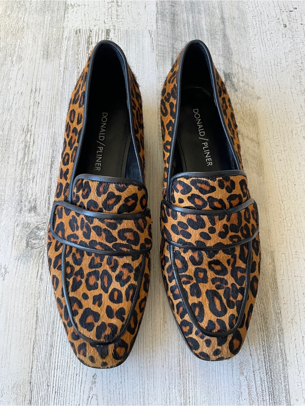 Donald J. Pliner Leopard Print Penny Loafers in Brown and Black SZ 6.5 GUC